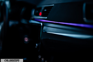Skoda Superb – dashboard, ambient purple lighting on dashboard