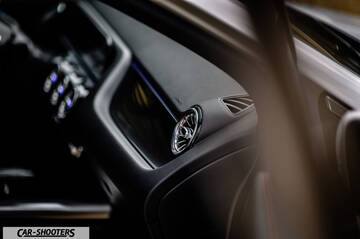 Mercedes Benz Classe B – dashboard, air vent close up