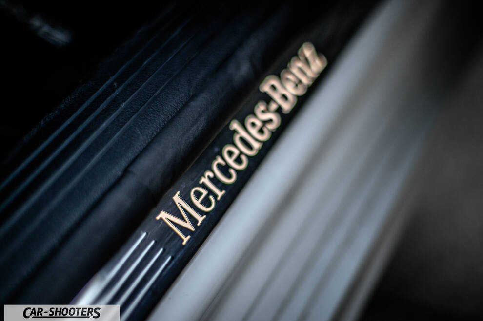 Mercedes Benz Classe B – detail, door sill scuff plate