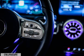 Mercedes Benz Classe B – dashboard, steering wheel controls and digital display