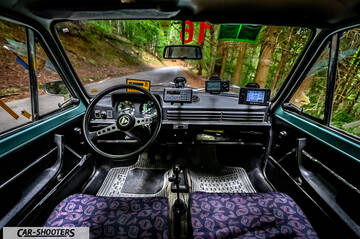 Autobianchi A112 – dashboard, view from inside on a country road