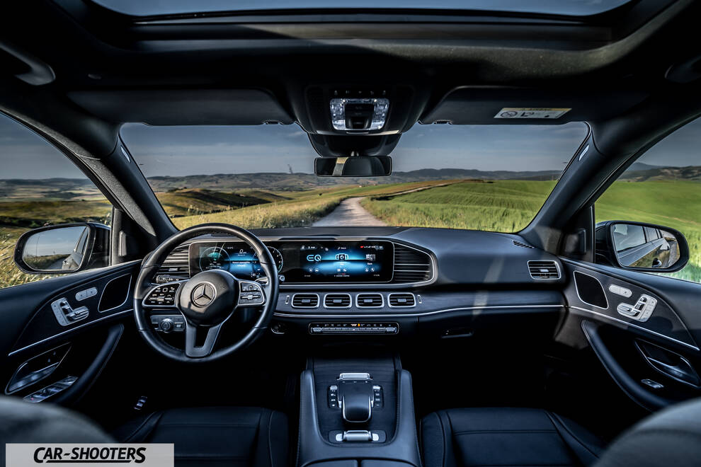 Mercedes Benz GLE – dashboard, digital instrument cluster
