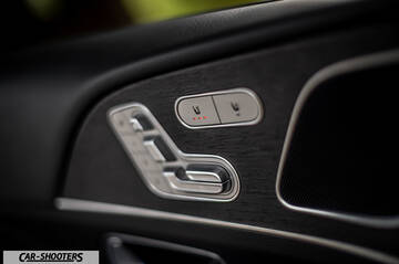 Mercedes Benz GLE – detail, seat adjustment controls close-up