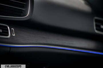 Mercedes Benz GLE – dashboard, ambient interior lighting