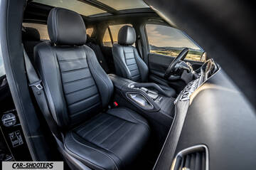 Mercedes Benz GLE – interior, leather front seats
