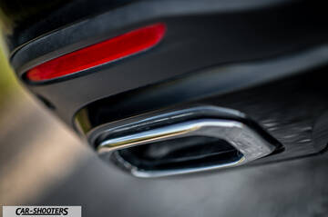 Mercedes Benz GLE – detail, exhaust tip close-up