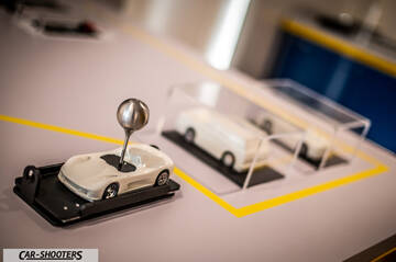Dallara – detail, toy car models on display