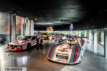 Dallara – front three-quarter, white in a museum showroom