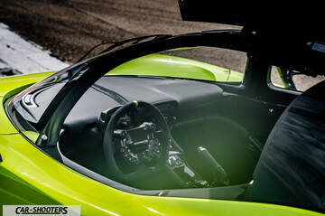 Dallara Stradale – dashboard, steering wheel and open door