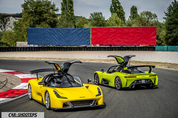 Dallara Stradale – front three-quarter, yellow on a race track