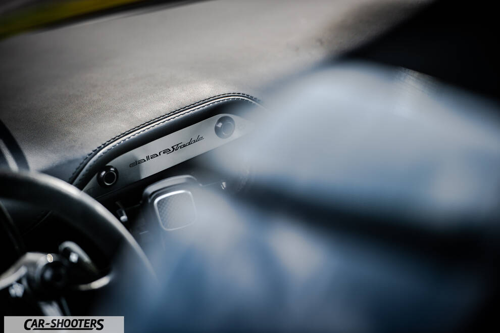 Dallara Stradale – dashboard, leather dashboard with metal plaque