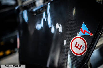 Dallara – detail, carbon fiber hood with stickers