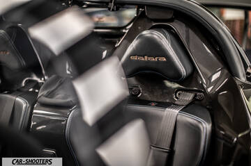 Dallara – interior, leather front seats