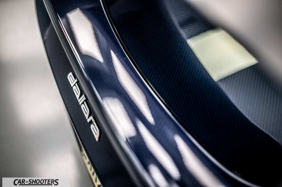 Dallara – detail, carbon fiber detail with badge