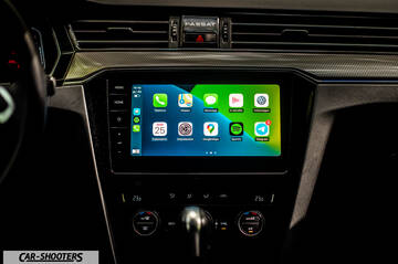 Volkswagen Passat Alltrack – dashboard, touchscreen infotainment display
