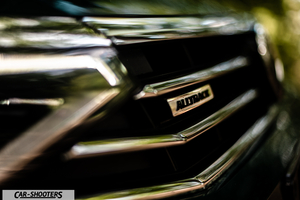 Volkswagen Passat Alltrack – detail, chrome front grille close-up