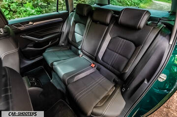 Volkswagen Passat Alltrack – interior, leather rear seats