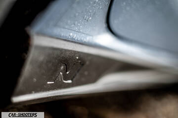 Hyundai i30N – detail, emblem close-up