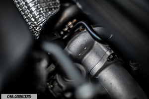 Hyundai i30N – engine bay, turbocharger close-up