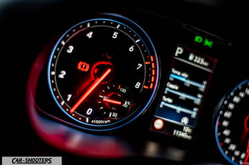Hyundai i30N – dashboard, illuminated instrument cluster