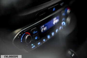 Hyundai i30N – dashboard, climate control panel
