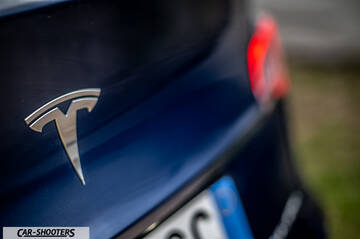 Tesla Model Y – detail, rear badge close-up