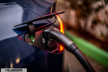 Tesla Model Y – detail, charging port close-up