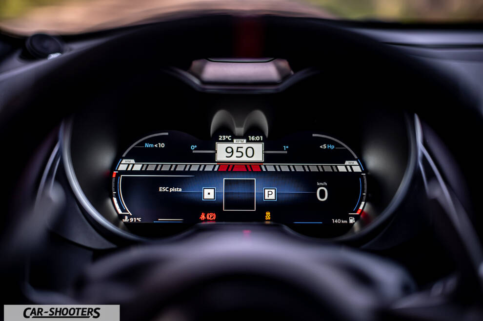 Alpine A110 – dashboard, digital instrument cluster