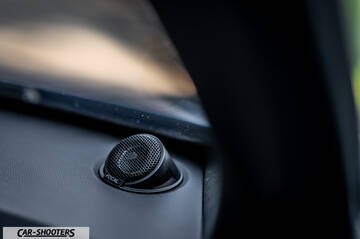 Alpine A110 – detail, audio speaker close-up