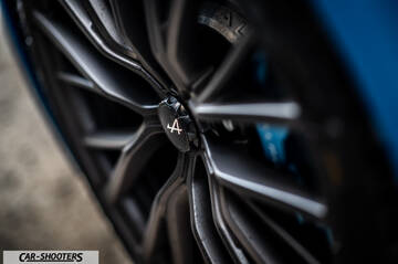 Alpine A110 – detail, alloy wheel close-up