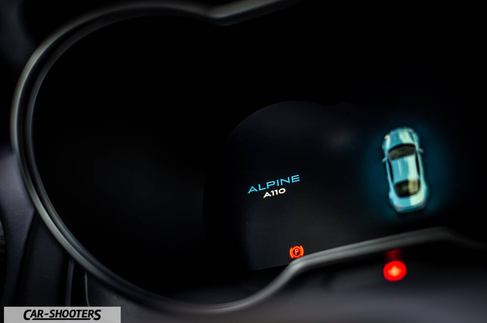 Alpine A110 – dashboard, digital instrument cluster