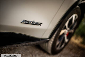 Ford Mustang Mach E – detail, badge close-up