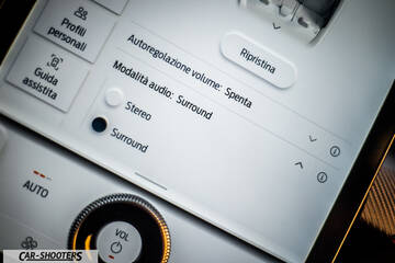 Ford Mustang Mach E – dashboard, touchscreen infotainment display