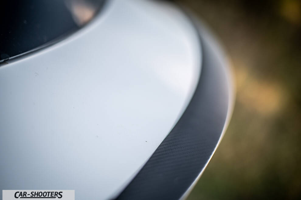 Tesla Model Y Performance – detail, carbon fiber detail close-up