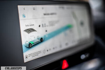 Hyundai Ioniq 5 – dashboard, digital infotainment display