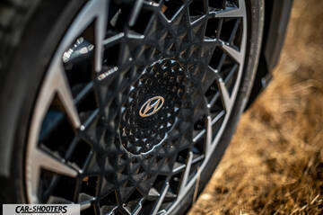 Hyundai Ioniq 5 – detail, alloy wheel close-up