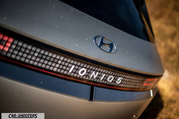Hyundai Ioniq 5 – detail, rear badge close-up