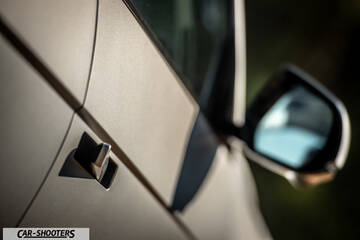 Hyundai Ioniq 5 – detail, door handle close-up