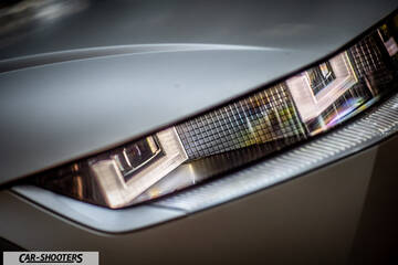 Hyundai Ioniq 5 – detail, headlight close-up