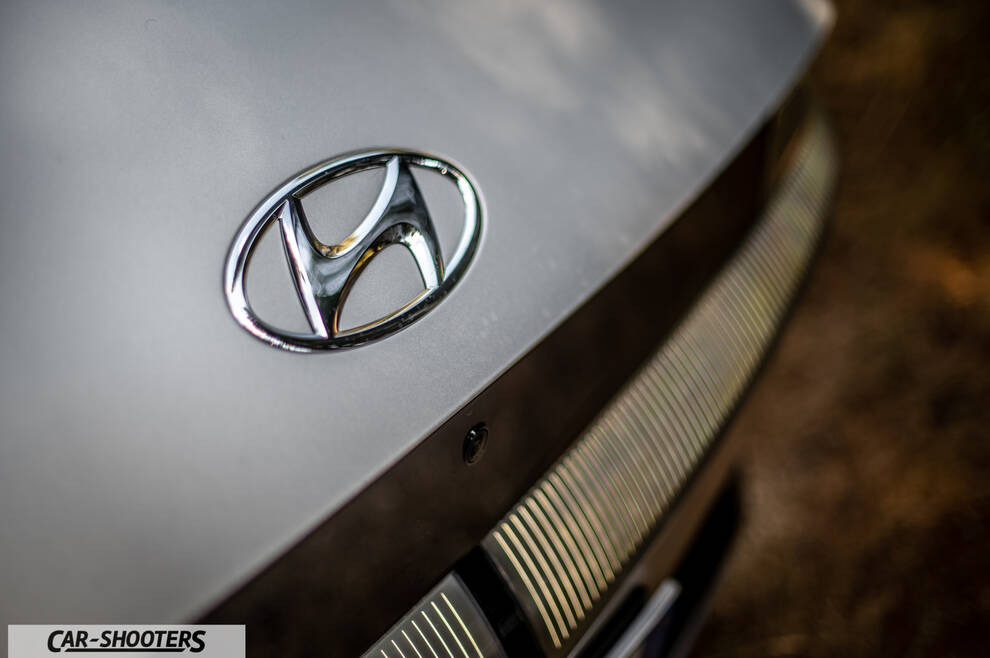 Hyundai Ioniq 5 – detail, emblem close-up