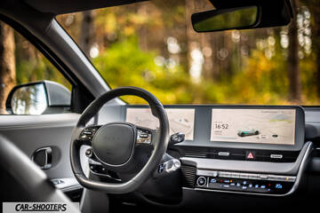 Hyundai Ioniq 5 – dashboard, digital instrument cluster