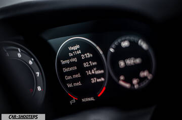Porsche 911 Turbo Cabrio – dashboard, digital instrument cluster