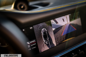 Porsche 911 Turbo Cabrio – dashboard, backup camera display screen