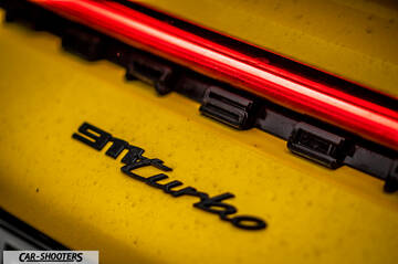 Porsche 911 Turbo Cabrio – detail, rear badge close-up
