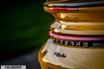 Porsche 911 Turbo Cabrio – detail, rear spoiler close-up