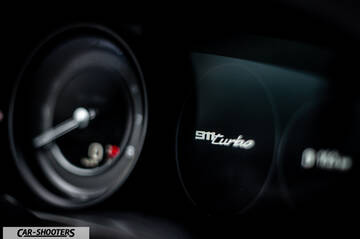 Porsche 911 Turbo Cabrio – dashboard, digital instrument cluster