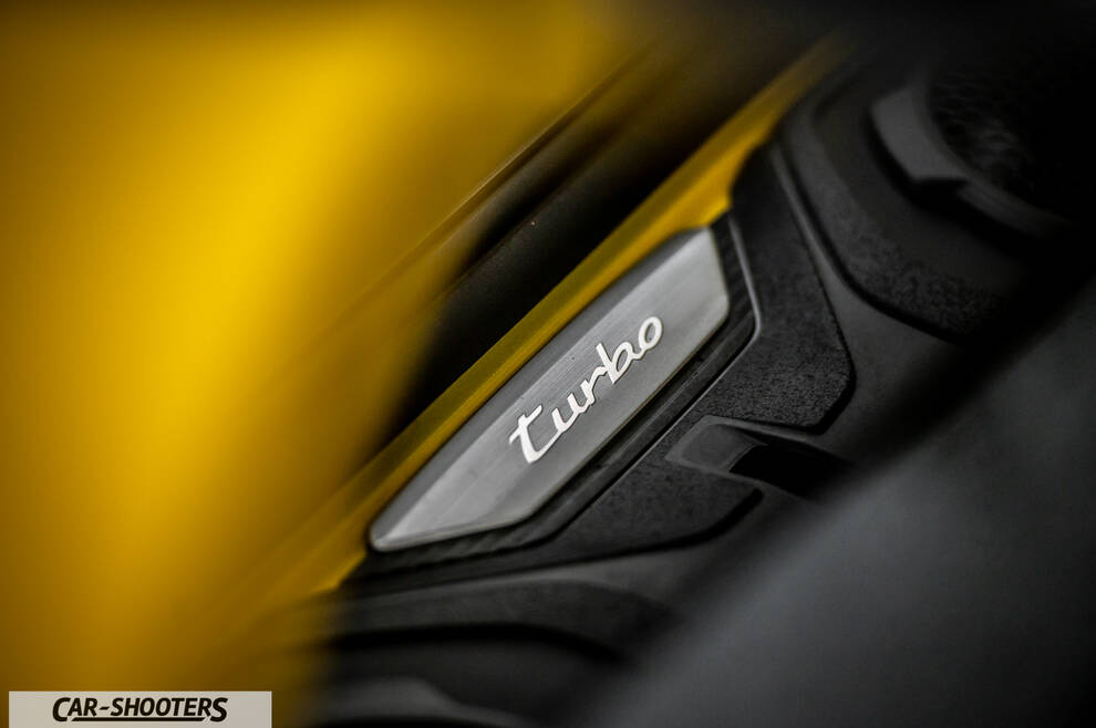 Porsche 911 Turbo Cabrio – detail, turbo badge close-up