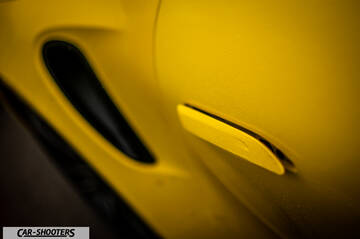 Porsche 911 Turbo Cabrio – detail, door handle close-up