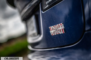 Tesla Model S Plaid – detail, union jack badge close-up