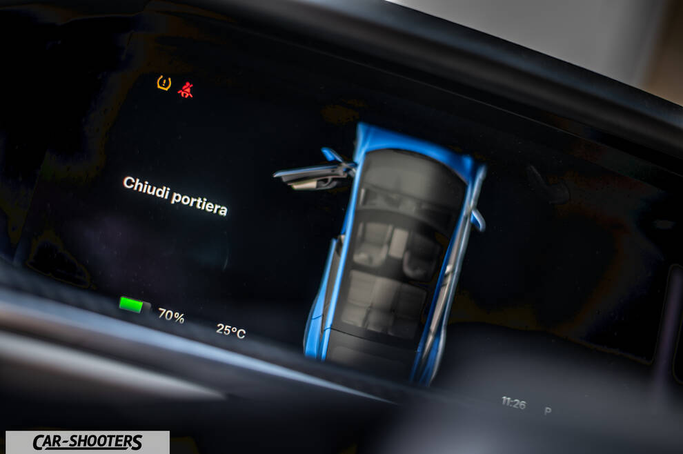 Tesla Model S Plaid – dashboard, digital instrument cluster